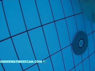 Underwatersexcam.com- Nice girl relaxing