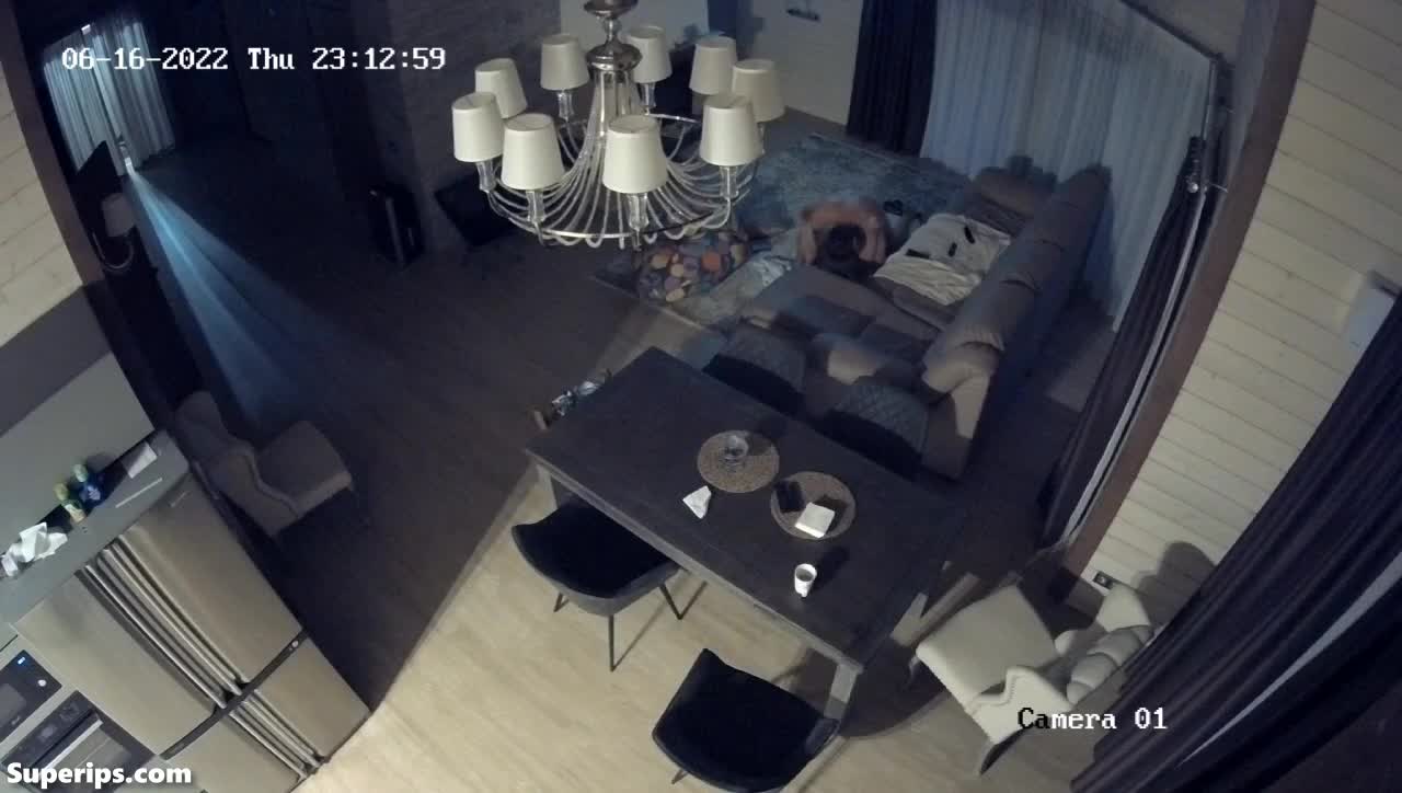 IPCAM – French man gives oral sex to his wife on the floor