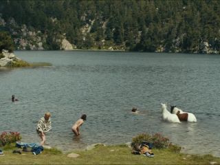 Nudeceleb- Olivia Cote, Delia Espinat-Dief – Petaouchnok (2022) HD 1080p