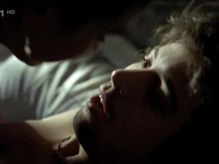 Nudeceleb- Andrea Kulasova – Sametovi vrazi (2005) HD 1080p