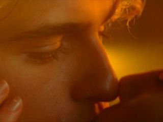 Nudeceleb- Yuliya Snigir-Obitaemyy ostrov (2009) deleted scene