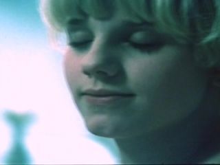 Nudeceleb- Marina de Graaf, Kitty Courbois – Het debuut (1977) HD 720p