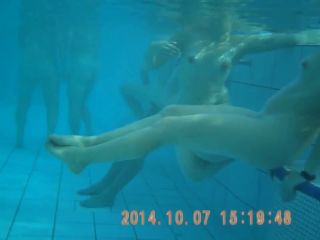 Nude Therme