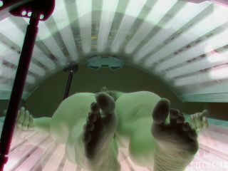 Czechav.com- Hairy MILF Gives Us a Free Show in Solarium