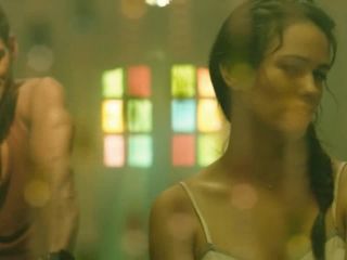 Nudeceleb- Lucie Lucas – Coup De Foudre A Jaipur (2016) HD 720p