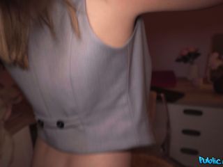 0-day-porn- Public Agent-Una Fairy