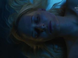 Nudeceleb- Karolina Kominek-Skuratowicz – Słabi (2018) HD 1080p