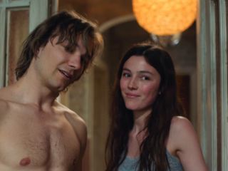 Nudeceleb- Jeanette Hain, Taynara Silva-Wolf, Lary Muller – The Palace (Der Palast) s02e01-06 (2024) HD 1080p