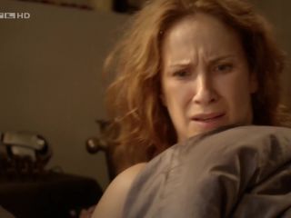 Nudeceleb- Chiara Schoras-Countdown-Die Jagd beginnt s03e06 (2012) HD 1080p