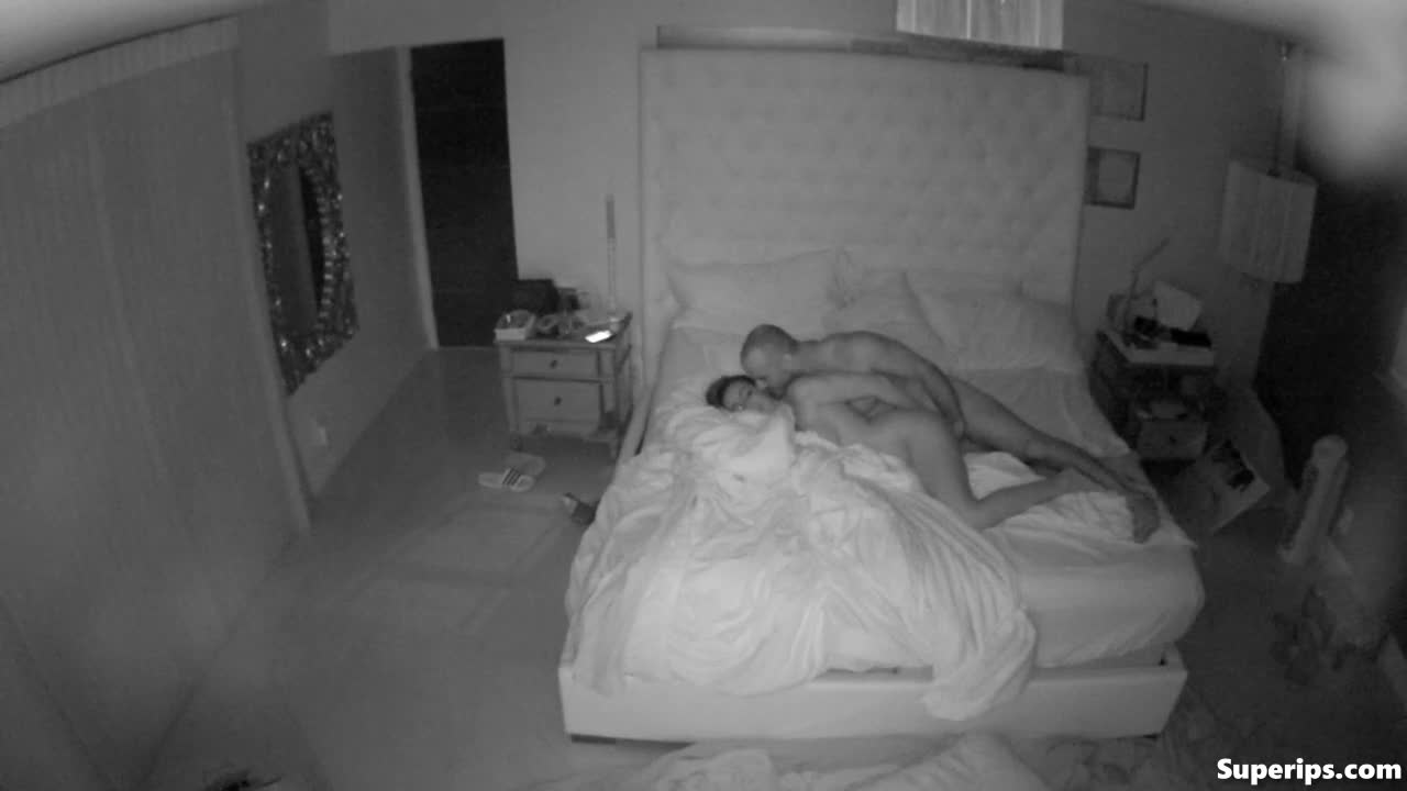 IPCAM – Busty Italian woman gets brutally fucked
