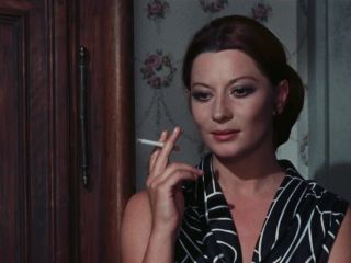 Nudeceleb- Barbara Bouchet, Rosalba Neri, Patrizia Viotti-Alla ricerca del piacere (1972) HD 1080p