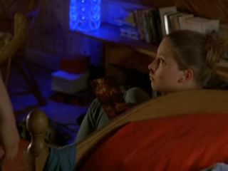 Nudeceleb- Karin Viard – La tete de maman (2007)