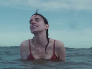 Nudeceleb- Berangere McNeese – Maree Haute (2023) HD 1080p