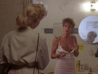 Nudeceleb- Sherilyn Fenn, Kristy McNichol-Two Moon Junction (1988) HD 1080p