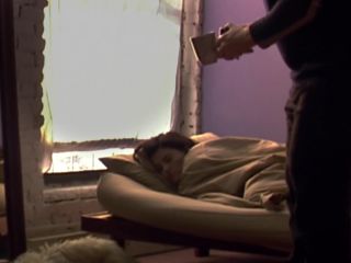 Nudeceleb- Idina Menzel – Just a Kiss (2002) HD 1080p