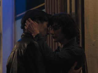 Nudeceleb- Rolanda Marais – Trackers s01e03 (2019) HD 1080p