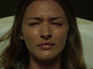 Nudeceleb- Tabrett Bethell – The Clinic (2010) HD 1080p