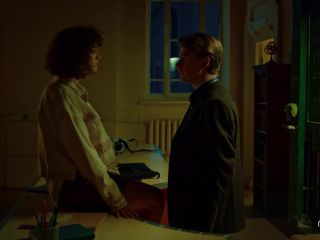 Nudeceleb- Victoria Butskikh – Trudnyye podrostki s04e06 (2022) HD 1080p