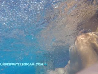 Underwatersexcam.com- She has strong asian nipples