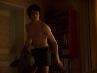 Nudeceleb- Tessa Szczeciniarz – Poids plume (2005)