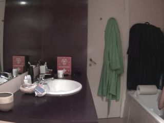 Real Hidden Shower 1