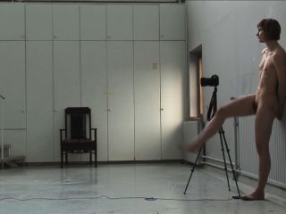 Nudeceleb- Elina Brotherus – Artists at work (2010) HD 720p
