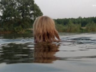 Nudeceleb- Franziska Petri – Tage des Sturms (2003) HD 720p