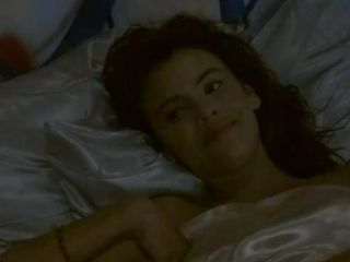 Nudeceleb- Mathilda May – La passerelle (1988)