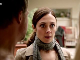 Nudeceleb- Lena Amende-Der Klugere zieht aus (2012) HD 720p