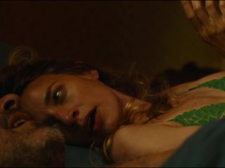 Nudeceleb- Jytte-Merle Bohrnsen, Lisa-Marie Seidel – Es ist nur eine Phase, Hase (2021) HD 1080p