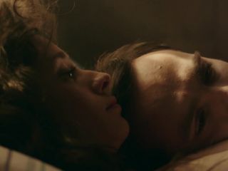 Nudeceleb- Elena Rivera – Cuentame Como Paso s19e19 (2018) HD 1080p