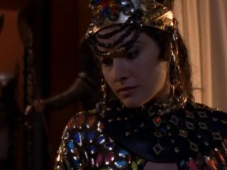 Nudeceleb- Vaitiare Bandera – Stargate SG-1 s01e01 (1997) HD 720p