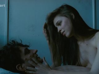 Nudeceleb- Lucie Zednickova – Kour (1990) HD 1080p