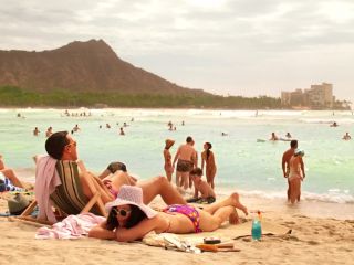 Nudeceleb- Jessica Pare-Mad Men s06e01 (2013) HD 1080p