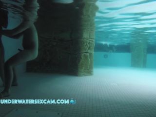 Underwatersexcam.com- Honry couple in a wellness pool