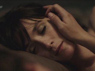 Nudeceleb- Friederike Becht-Der gleiche Himmel s01e03 (2017) HD 720p