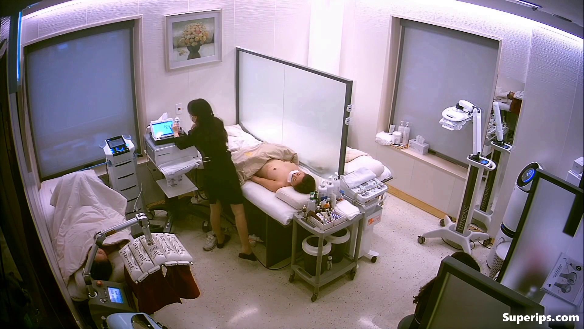 IPCAM – Young Korean girls get massages