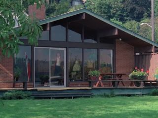 Nudeceleb- Connie Stevens Ingrid Cedergren – Scorchy (1976) HD 1080p