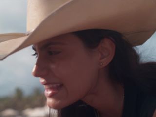 Nudeceleb- Lucia Uribe, Tessa Ia, Barbara Lopez – Unstoppable (Desenfrenadas) s01e07 (2020) HD 1080p