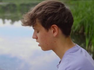 Nudeceleb- Luna Lundgren – Undskyld er der ik noget signal her (2019) HD 720p