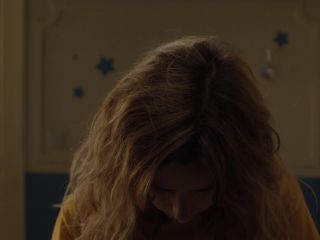 Nudeceleb- Mathilde Roehrich, Christiane Millet – Le sens de la famille (2020) HD 1080p