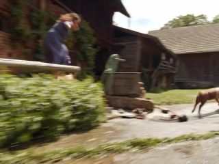 Nudeceleb- Fanny Krausz – Hochzeitsstrudel und ZwetschgenglUck (2020) HD 1080p