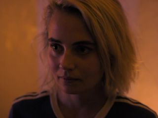 Nudeceleb- Olga von Luckwald – Big Dating s01e04 (2020) HD 720p