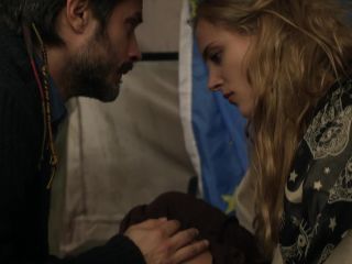 Nudeceleb- Nora Arnezeder Lola Kirke-Mozart in the Jungle s01e09 (2014) HD 1080p