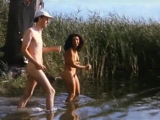 Nudeceleb- Adriana Altaras, Idil Uner – Secret of Love (Das Geheimnis) (1995) HD 720p