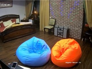 Voyeur-House.TV Voyeur_house_tv_12-01_102037