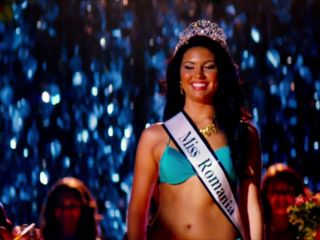 Nudeceleb- Bar Paly Keili Lefkovitz Nikki Benz Rebel Wilson etc – Pain  Gain (2013) HD 1080p