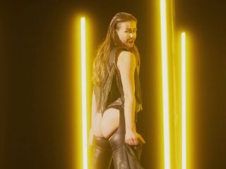 Nudeceleb- Jouman Fattal Eline van Gils Hanna van Vliet Ayla Satijn – Anne (2021) HD 1080p