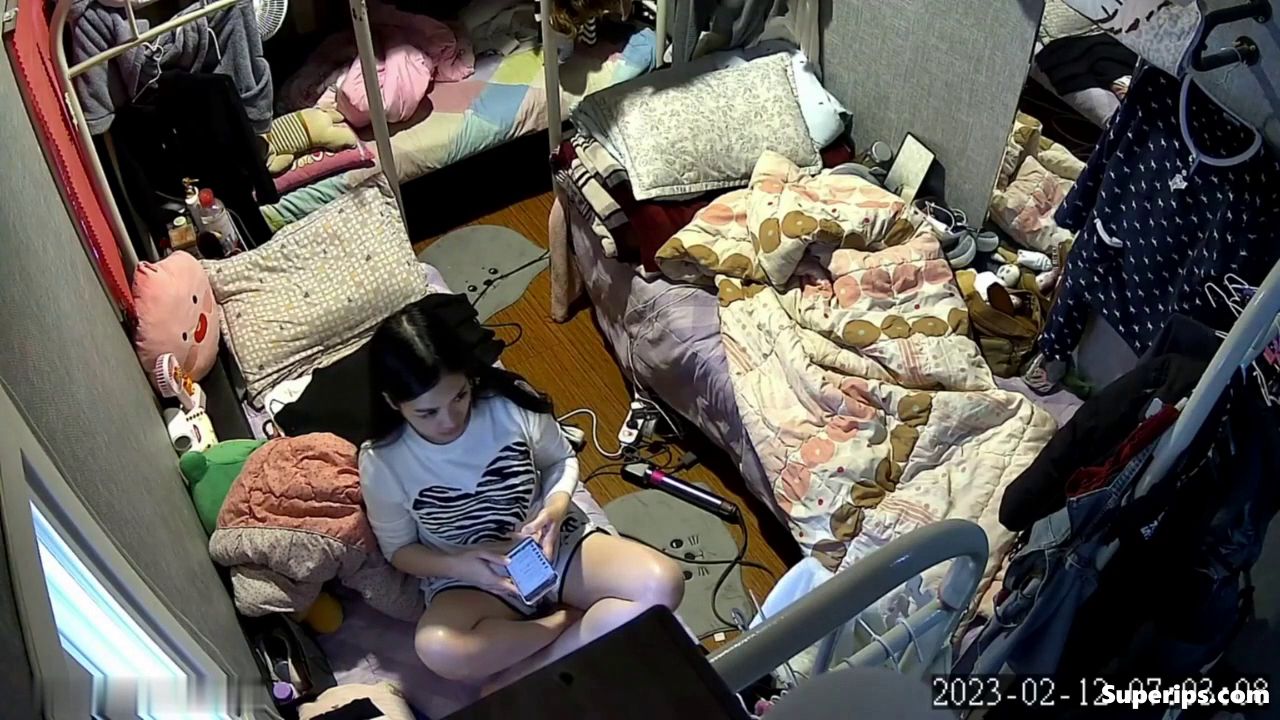 IPCAM – Korean college girls in their room