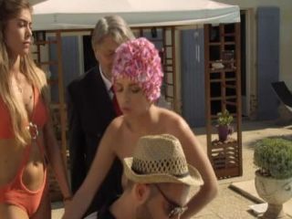 Nudeceleb- Laura Giudice-Veneneuses (2017)